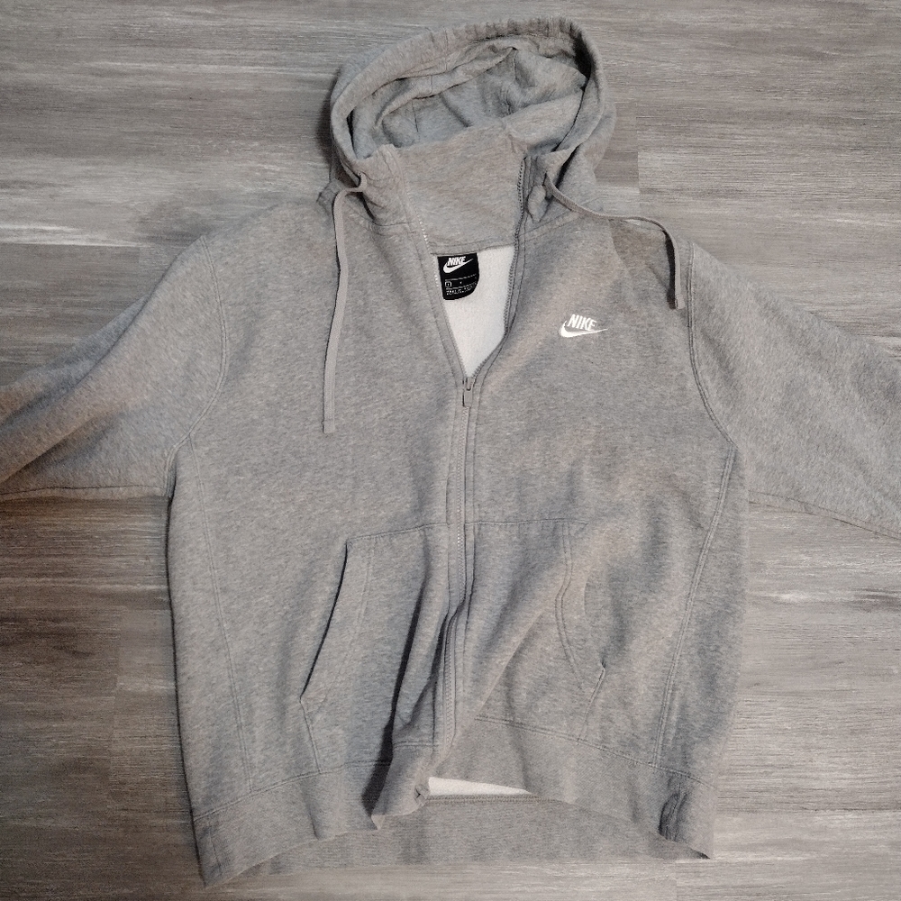 Large Nike sweatshirt